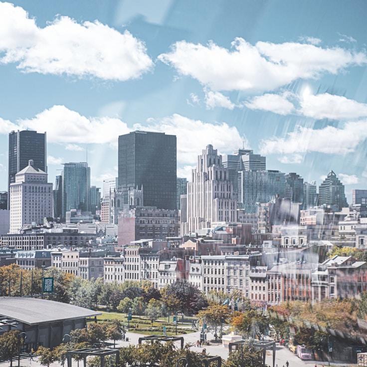 Parents evaluating schools in Spain